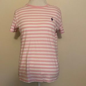 Short sleeve Ralph Lauren tee.